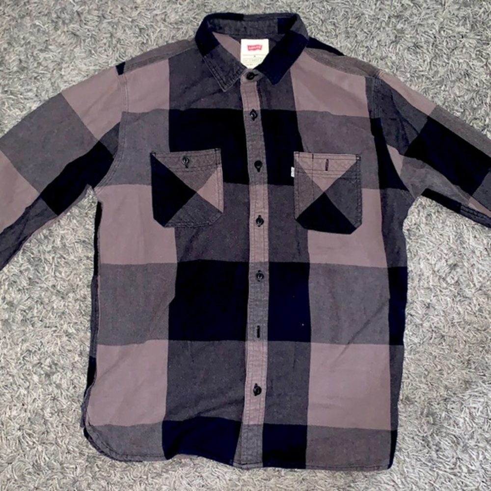 Levi’s button up